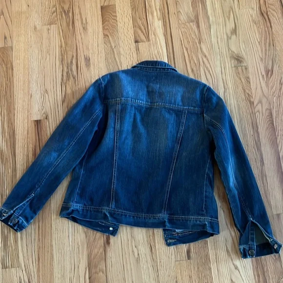 GAP Classic Denim Jacket, Size Medium - Picture 8 of 8